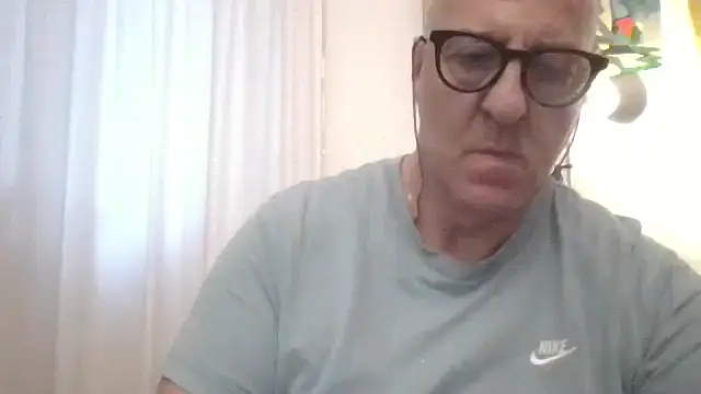 Chat XXX ao vivo de ANONIMO7735