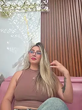 צ'אט XXX בשידור חי של CelesteBlaze_
