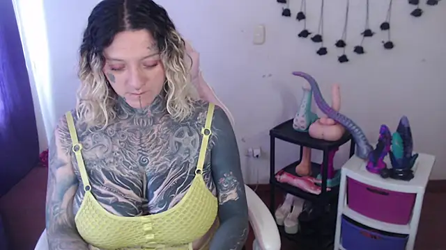 Chat +18 de SLOPPYTITSS ao vivo