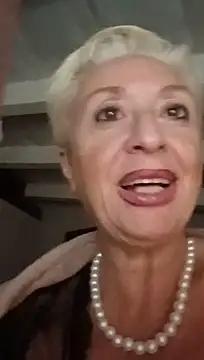 divinaerotica Chat XXX live