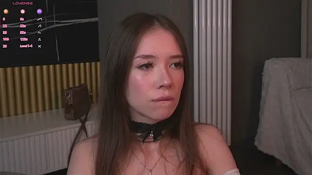tinyanie 现场XXX聊天