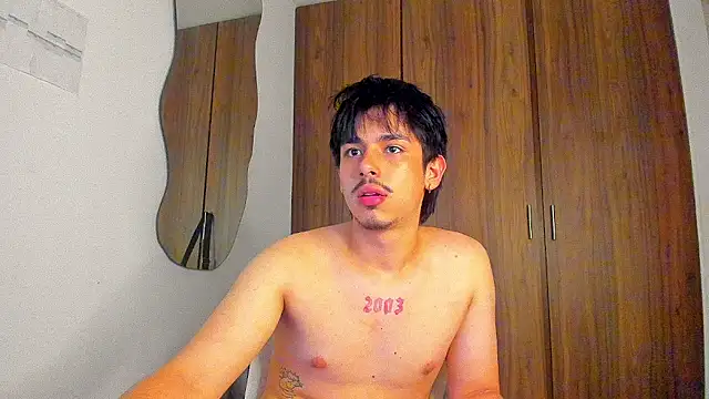 Maximo_Miller Live XXX-Chat