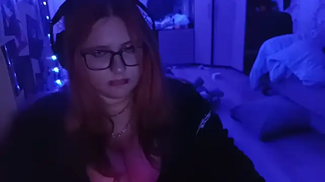CutieRoar Live XXX-Chat
