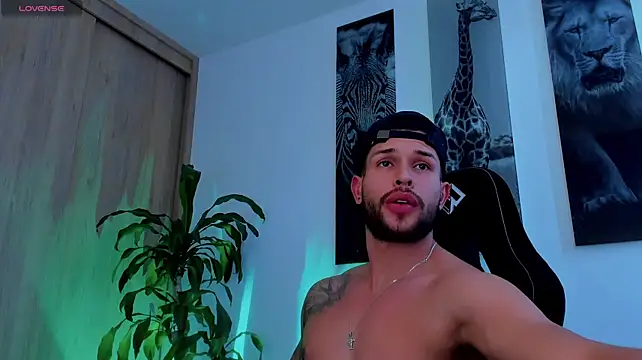Santos_ramirez1 – Naživo XXX chat