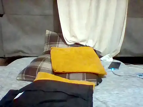 Little_beb01's Live XXX Chat