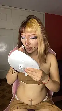 CHWOONIE - SHOW BOOBS