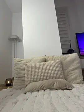 Katty_Pery - Touch my clit