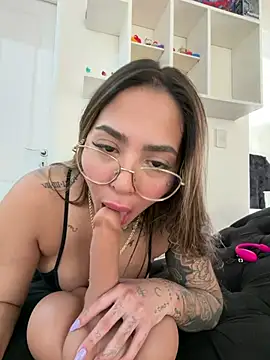 Maferalvarexxx - dildo in pussy