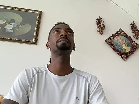 Malkon_Big live XXX chat