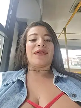 Emily_Kooper - Milk on the bus + show pussy