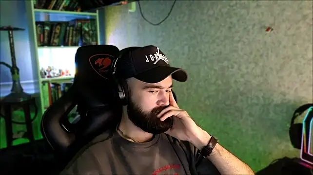 Chat XXX en directo de _Serious_Man