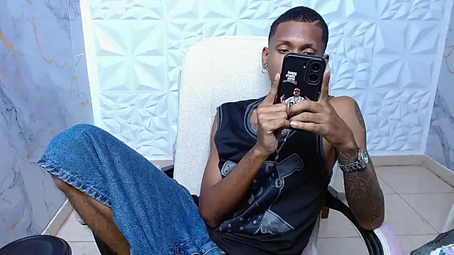 ManSantn Live XXX chat