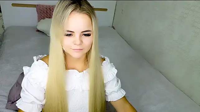 lovely-eyes Adlı Modelin Canlı XXX Sohbeti