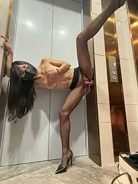 xiao-Lin Chat XXX live