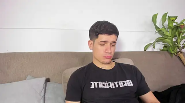 Chat +18 de leandro_coper ao vivo