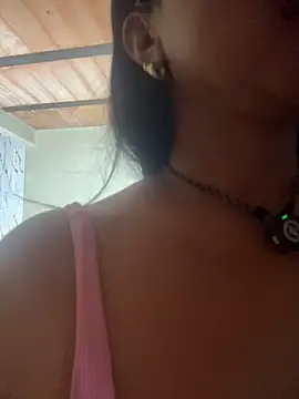 Valentinne_z's Live XXX Chat