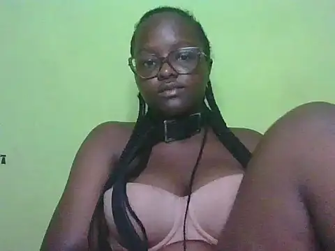 Midnight_desires2y - Daddy's girl