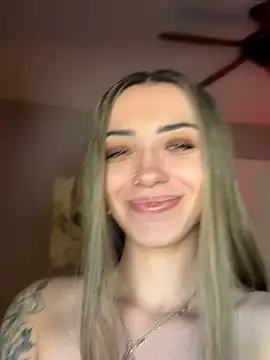 Tiny-Mimi – Live XXX-chat