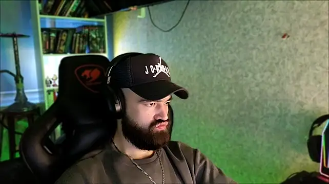 XXX chat uživo modela _Serious_Man
