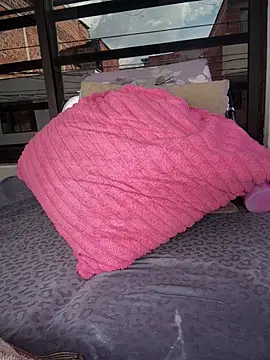 Willow_Wright - triple fist in pussy