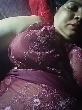 Desi_couple85 live XXX chat