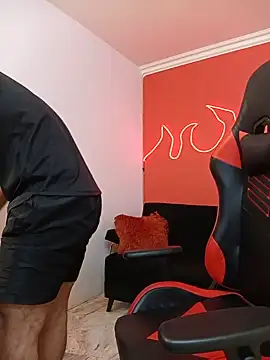 צ'אט XXX בשידור חי של Mike_savage3