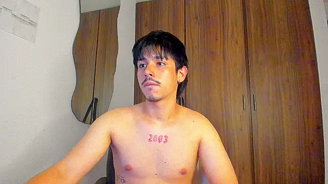 Chatroom XXX en direct de Maximo_Miller