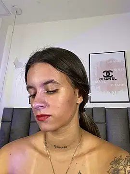 JuliaColemann – Naživo XXX chat