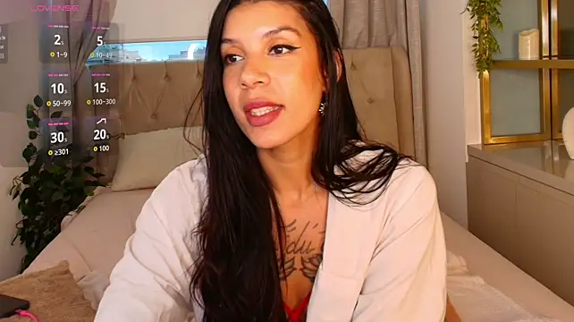 Chat +18 de Zaria_Popovska ao vivo