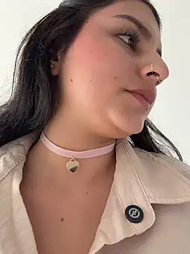 دردشة Luu_Princess الجنسية المباشرة