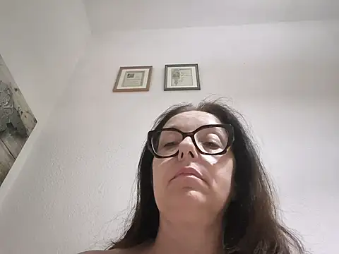 MiasexmilfのライブXXXチ ャット