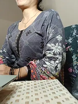 Chanchal--Navya's Live XXX Chat