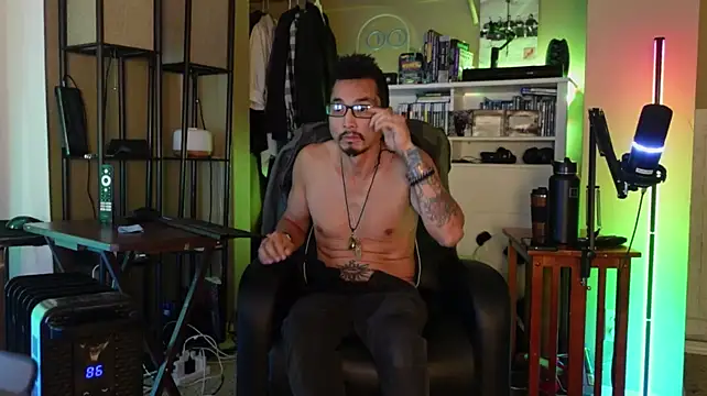 Ghost11_11 Chat XXX live