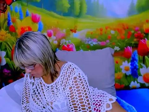 XXX chat uživo modela indianroxy