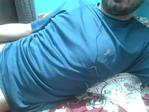 Precumboner Adlı Modelin Canlı XXX Sohbeti