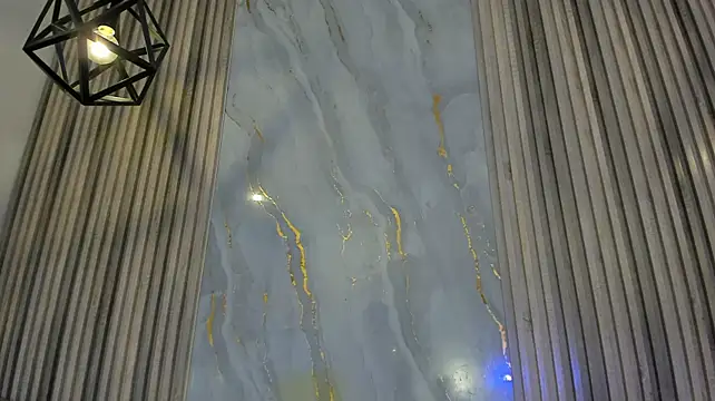 BriannaChelsea - ⏱️ Twerk for 10 Seconds