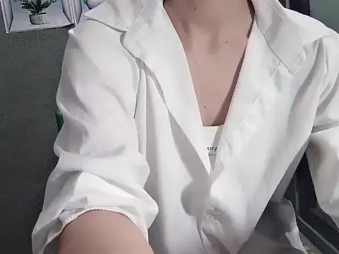 Stella6996 即時 XXX 聊天
