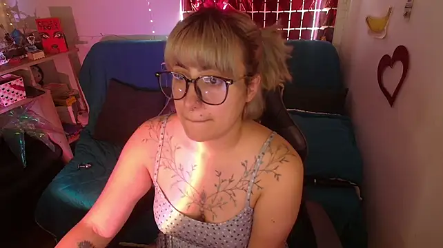 Онлайн чат XXX Miacatsito3