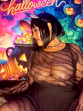 AmazonianMistress live XXX chat