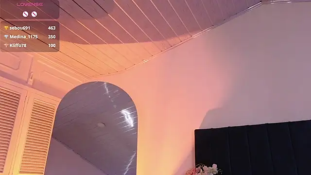 Katiaa_n - Finger in ass