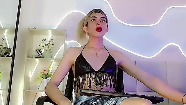 Daniela_Pink_ Pertunjukan Webcam