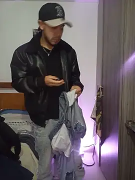 Taylor_DiamondBoy 라이브 XXX 채팅