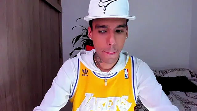 Damianwhite 现场XXX聊天
