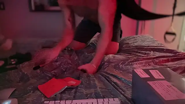 XXX chat uživo modela FitStacheDaddy