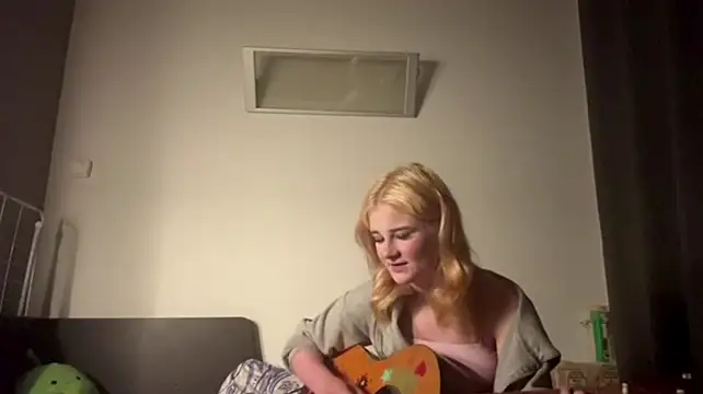 LorineFavaro – Naživo XXX chat