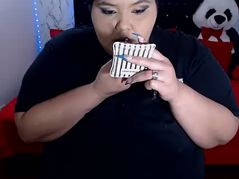 Chat XXX en directo de magda_curvy2324