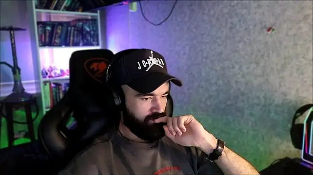 _Serious_Man Chat XXX live