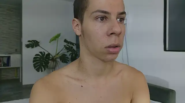 grey___27n Live XXX chat