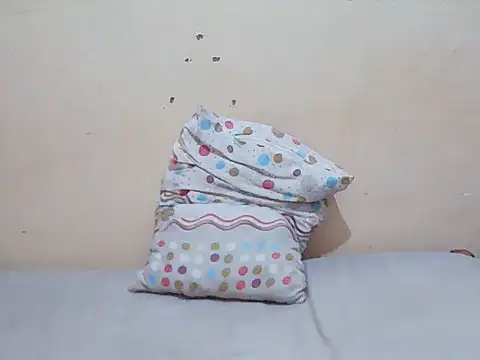 XXX chat uživo modela StudentTenInch