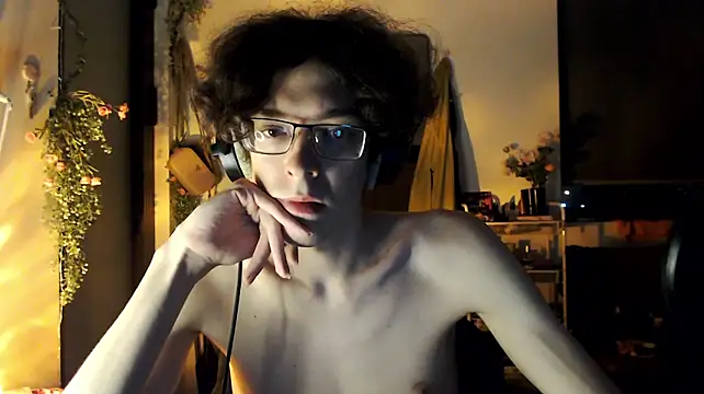 Онлайн чат XXX LovesomeCookie